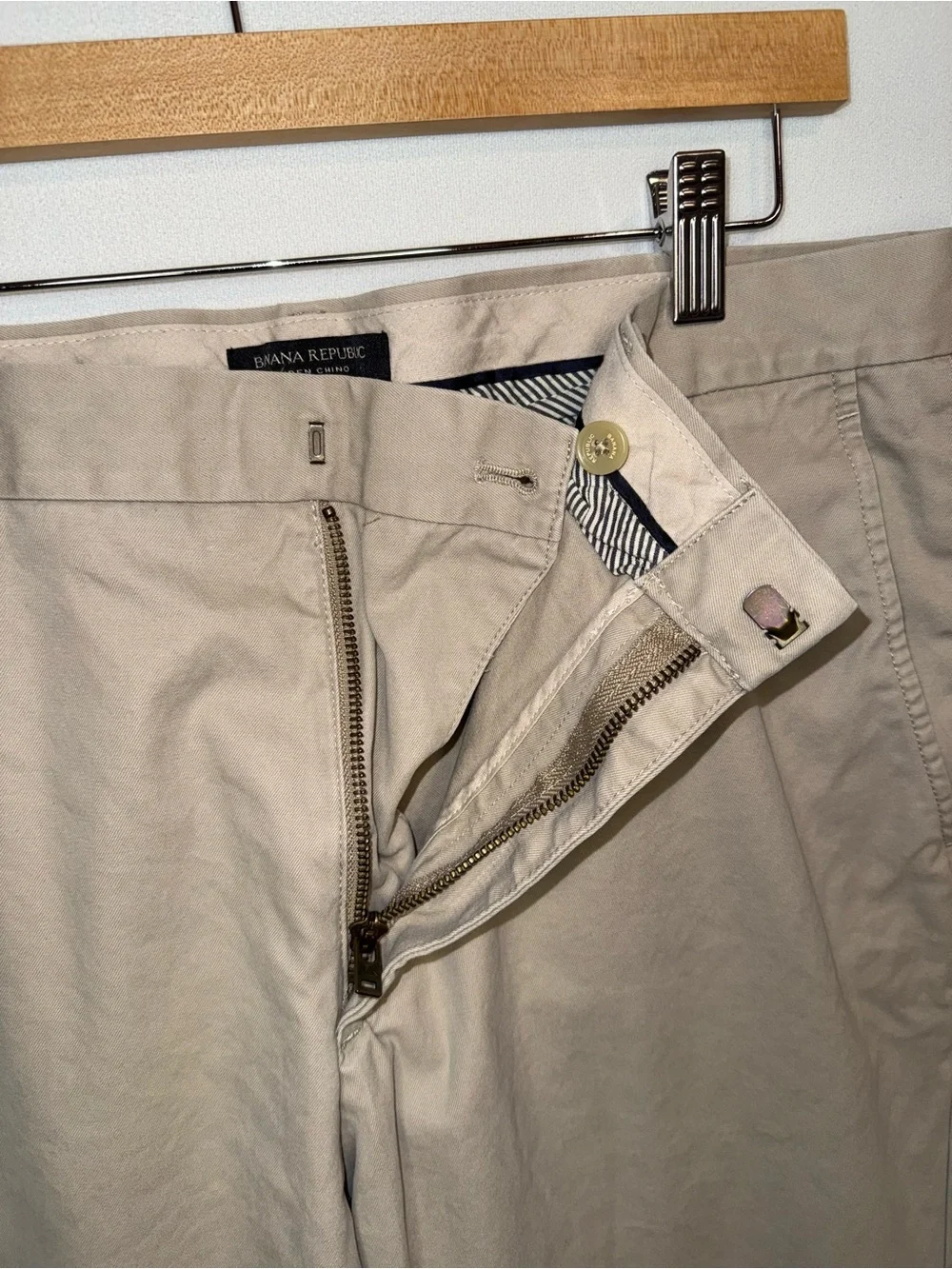Banana Republic Men’s Aidan Chino Classic Fit Tan/Beige Pants Size 35x30 Cotton